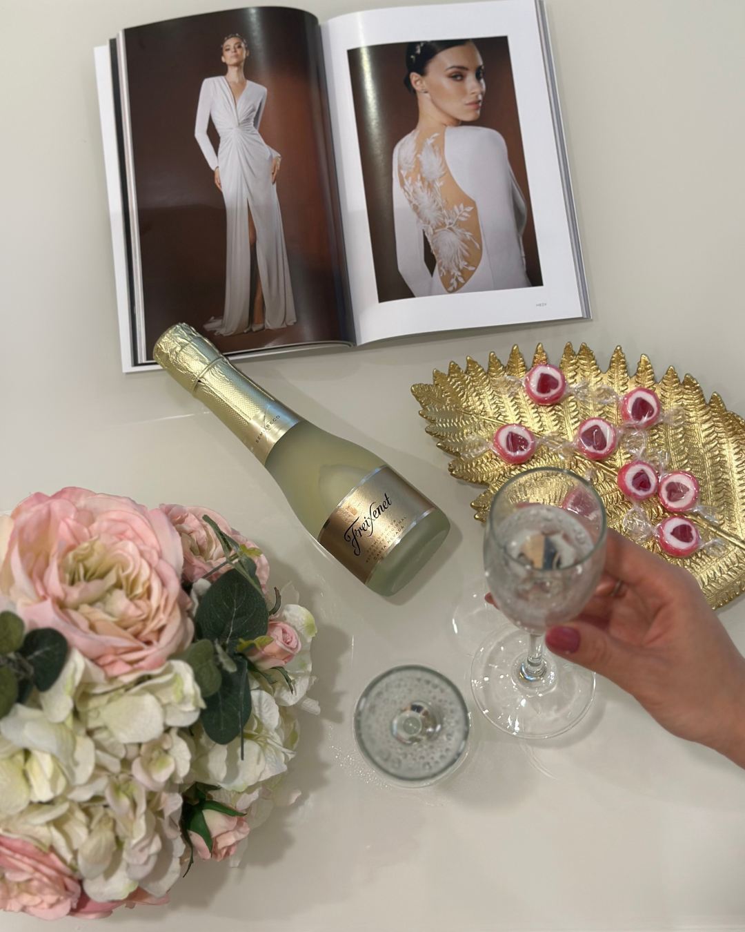 El camino para encontrar el vestido de novia perfecto y vivir una boda inolvidable.